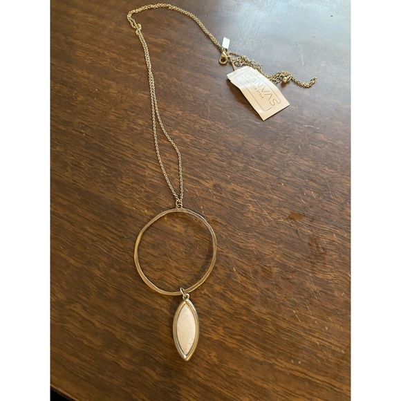 Bella Canvas Jewelry - Pendant Necklace CANVAS JEWELRY Silver‎ Tone New